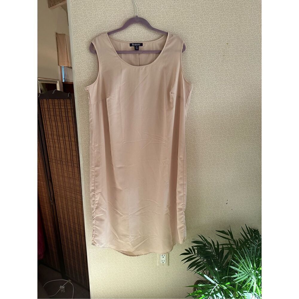 NWOT Roaman’s sheath dress